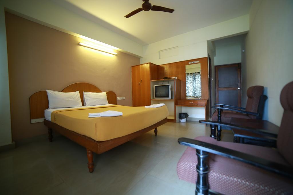 Qik Stay @ S.K. Continental Mysore Exterior photo